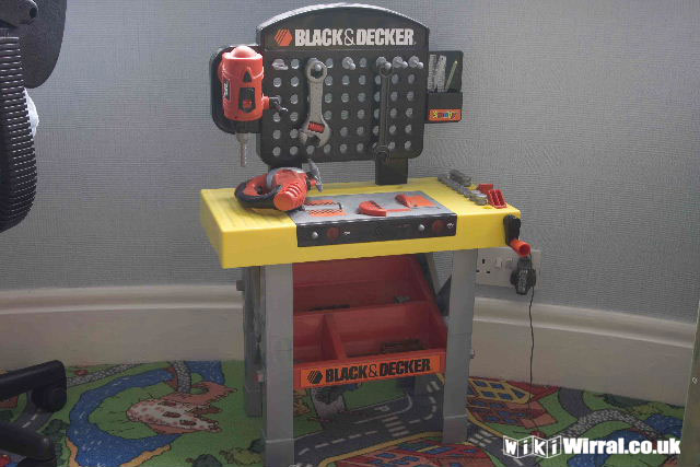 Attached picture Kids Workbench (1 of 1).jpg